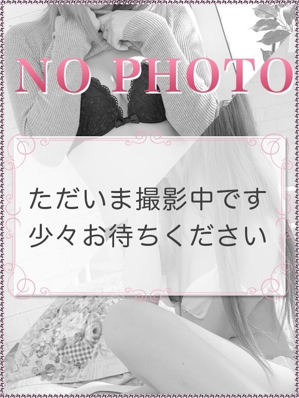 きき(18歳、B:86、W:56、H:82)