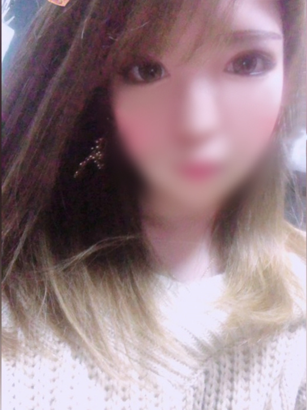 のえる(19歳、B:85、W:57、H:84)